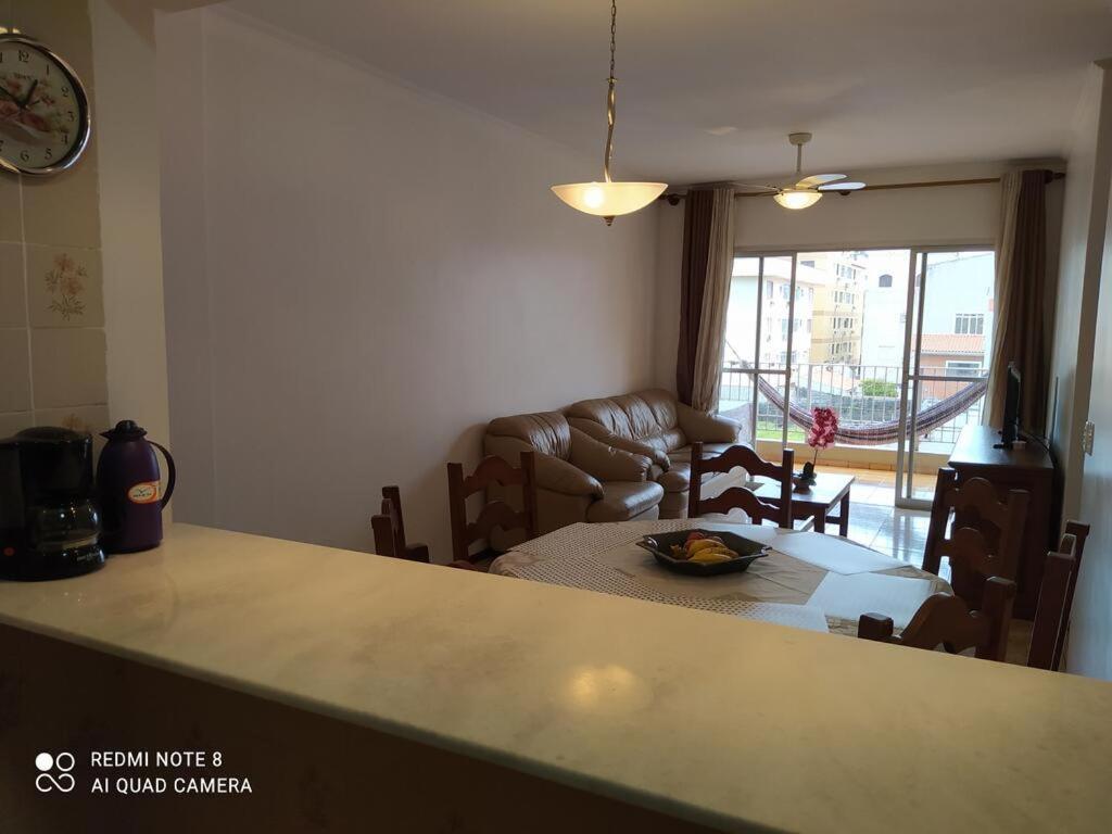 גוארויה Aconchegante E Amplo Apartamento Familiar Pertinho Da Praia! מראה חיצוני תמונה