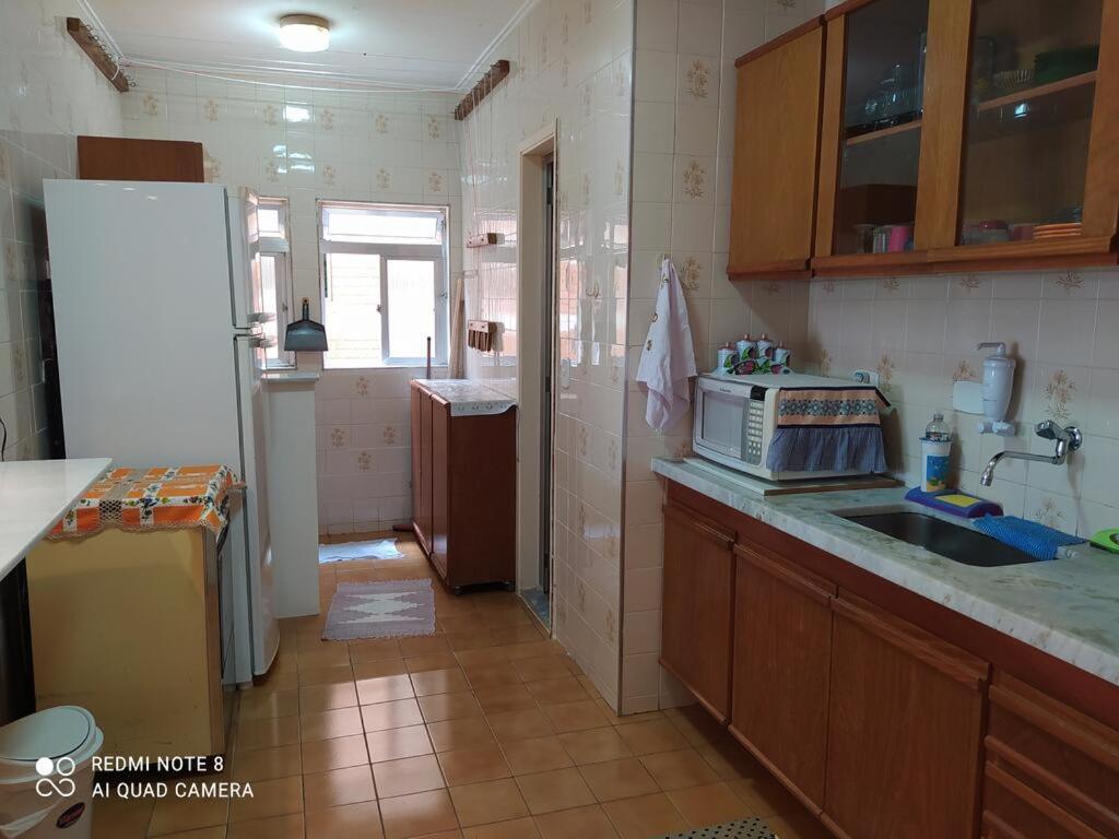 גוארויה Aconchegante E Amplo Apartamento Familiar Pertinho Da Praia! מראה חיצוני תמונה